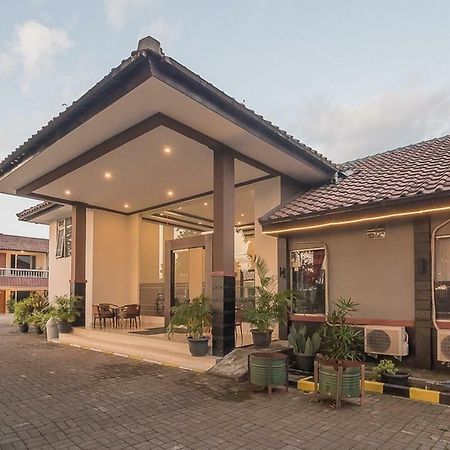 Reddoorz Near Alun Alun Subang Hotel Ngoại thất bức ảnh