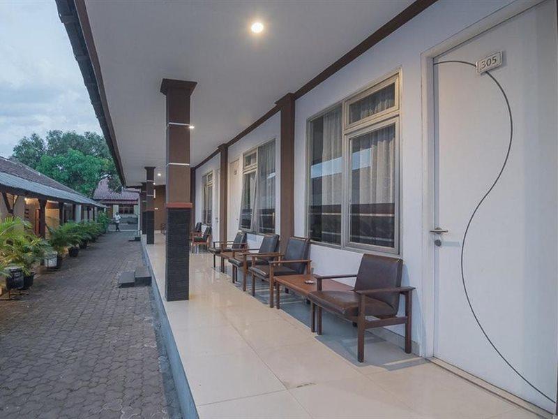 Reddoorz Near Alun Alun Subang Hotel Ngoại thất bức ảnh