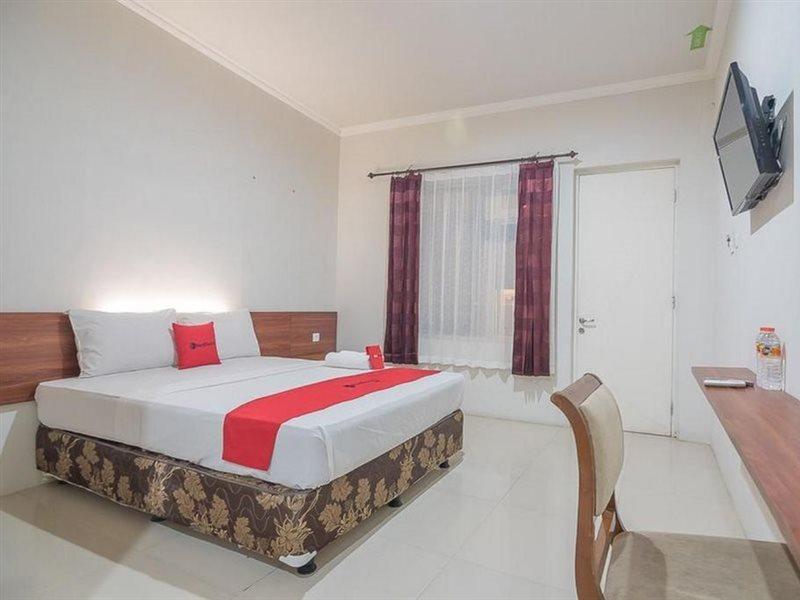 Reddoorz Near Alun Alun Subang Hotel Ngoại thất bức ảnh