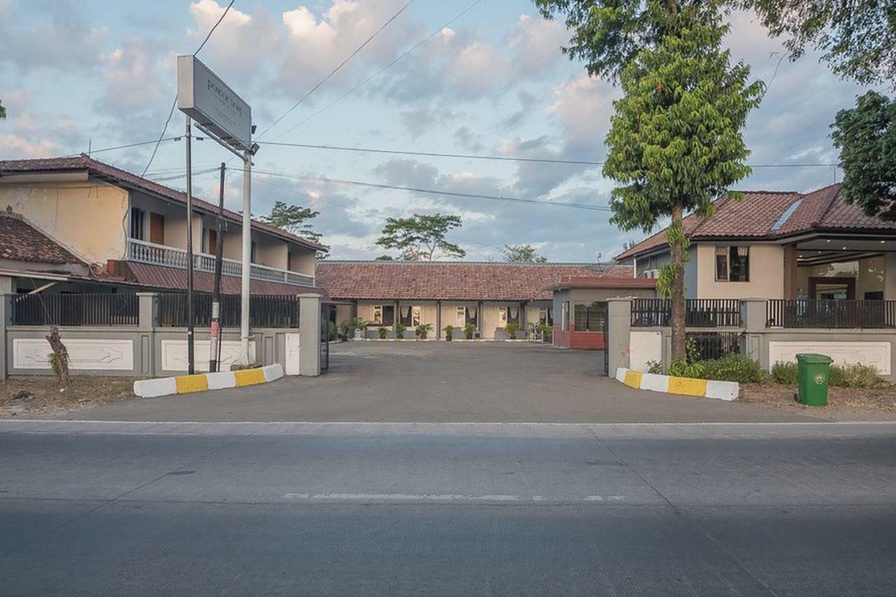 Reddoorz Near Alun Alun Subang Hotel Ngoại thất bức ảnh