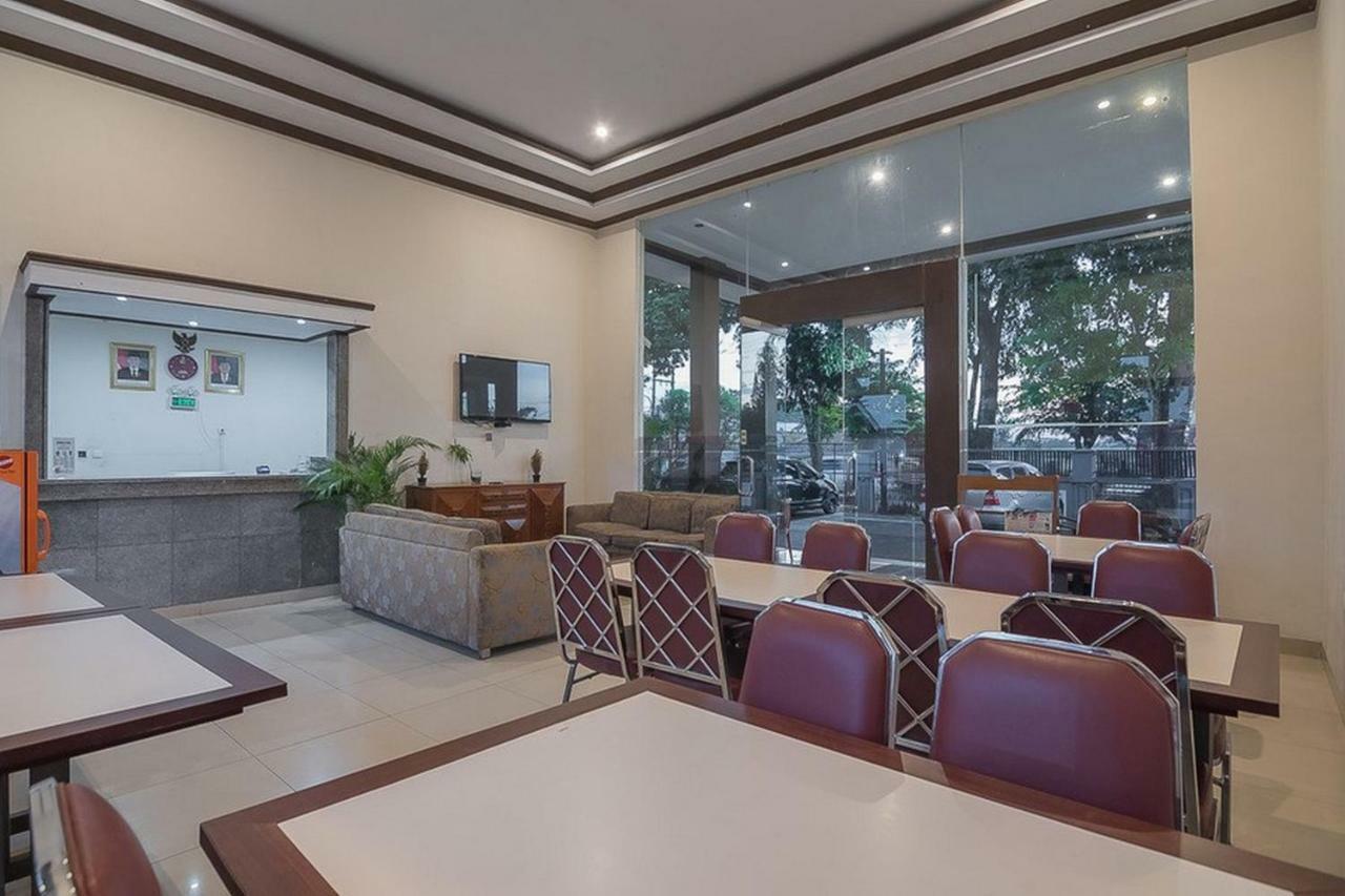 Reddoorz Near Alun Alun Subang Hotel Ngoại thất bức ảnh