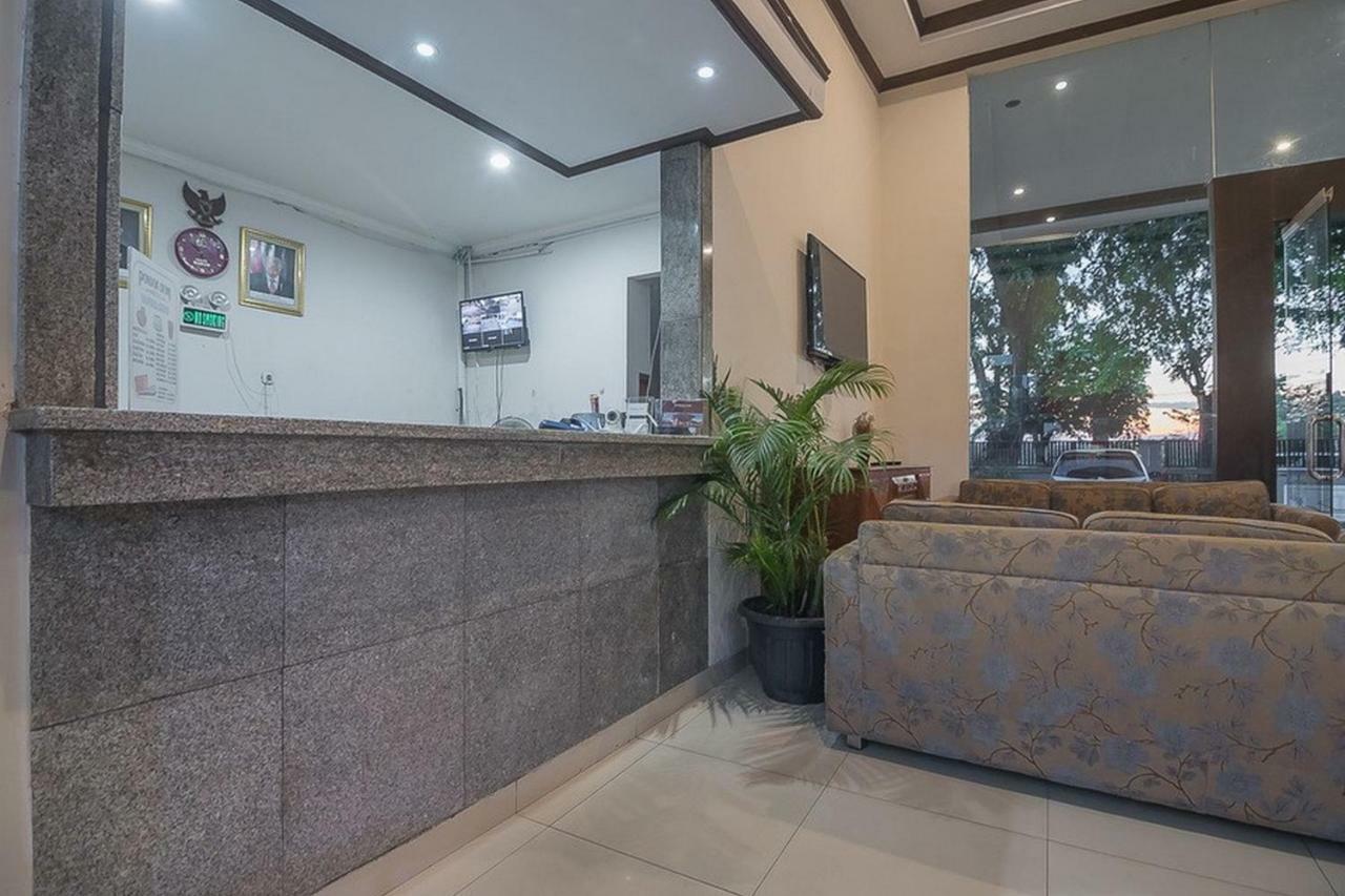 Reddoorz Near Alun Alun Subang Hotel Ngoại thất bức ảnh